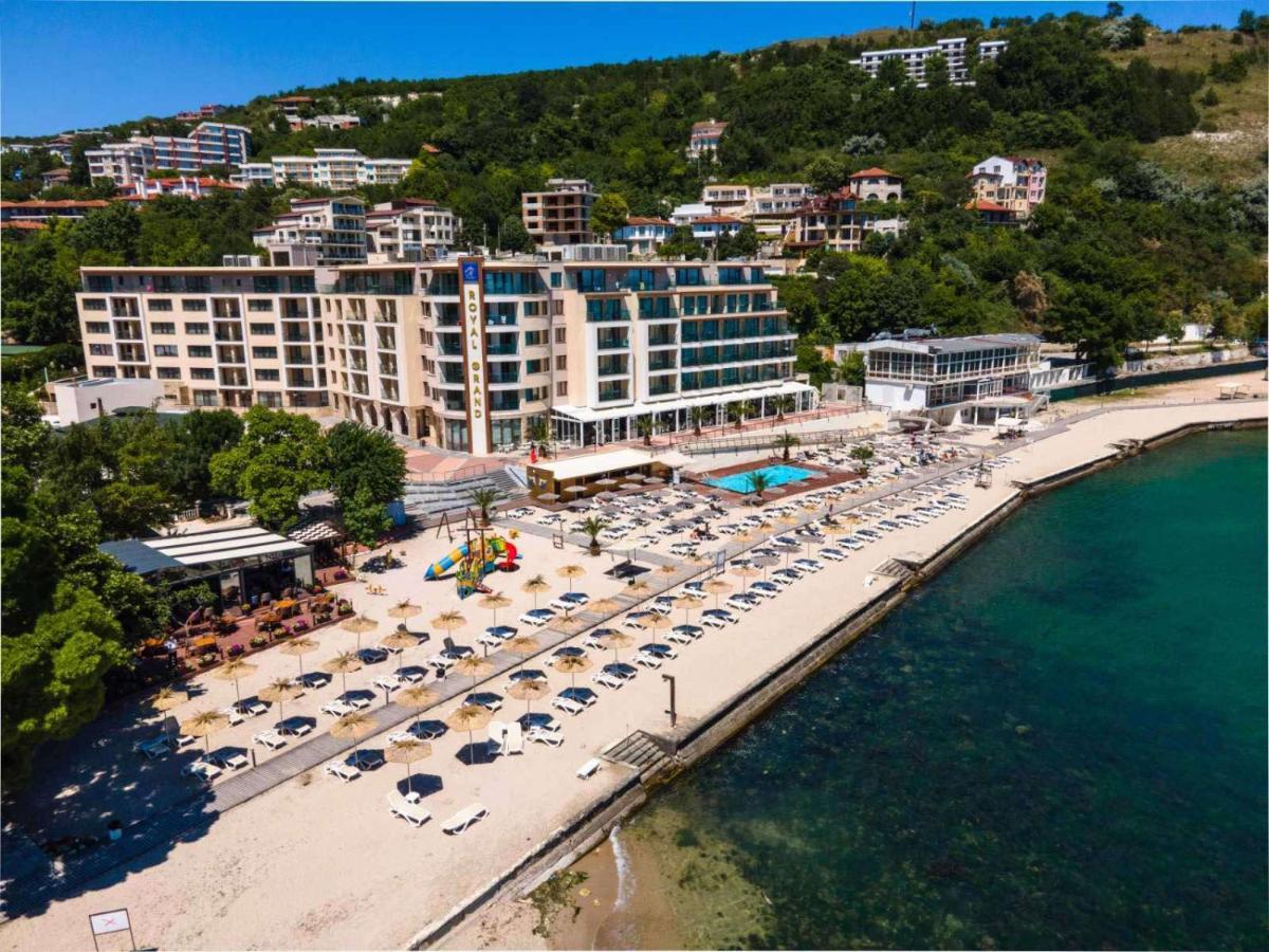 Royal Grand Hotel And Spa Kawarna Exterior foto